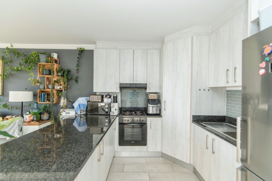 2 Bedroom Property for Sale in Humewood Eastern Cape